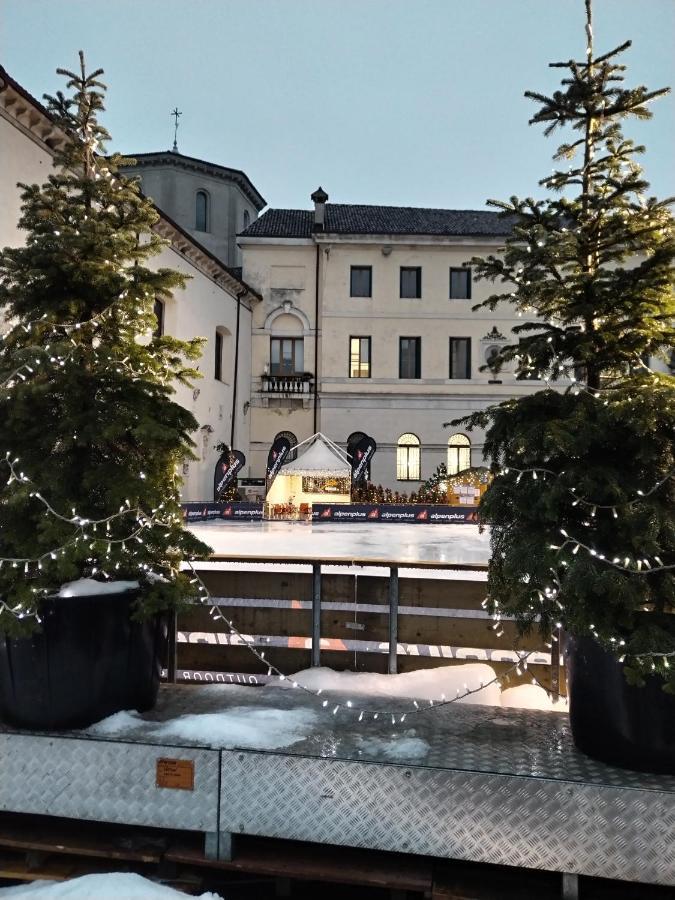 Il Vicolo_Carinissimo Appartamento In Centro Storico, Zona Giorno Mansardata Belluno Luaran gambar