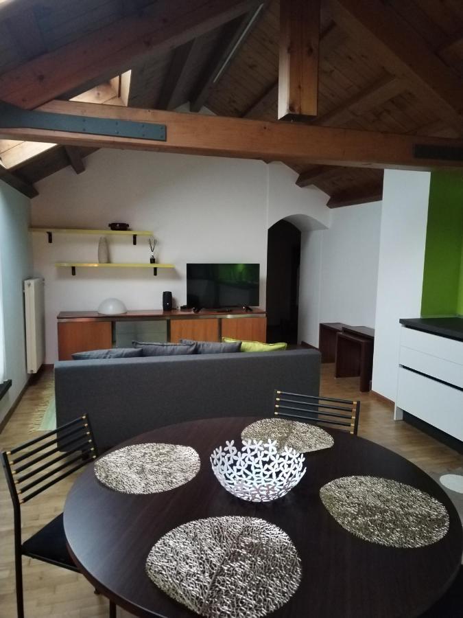 Il Vicolo_Carinissimo Appartamento In Centro Storico, Zona Giorno Mansardata Belluno Luaran gambar
