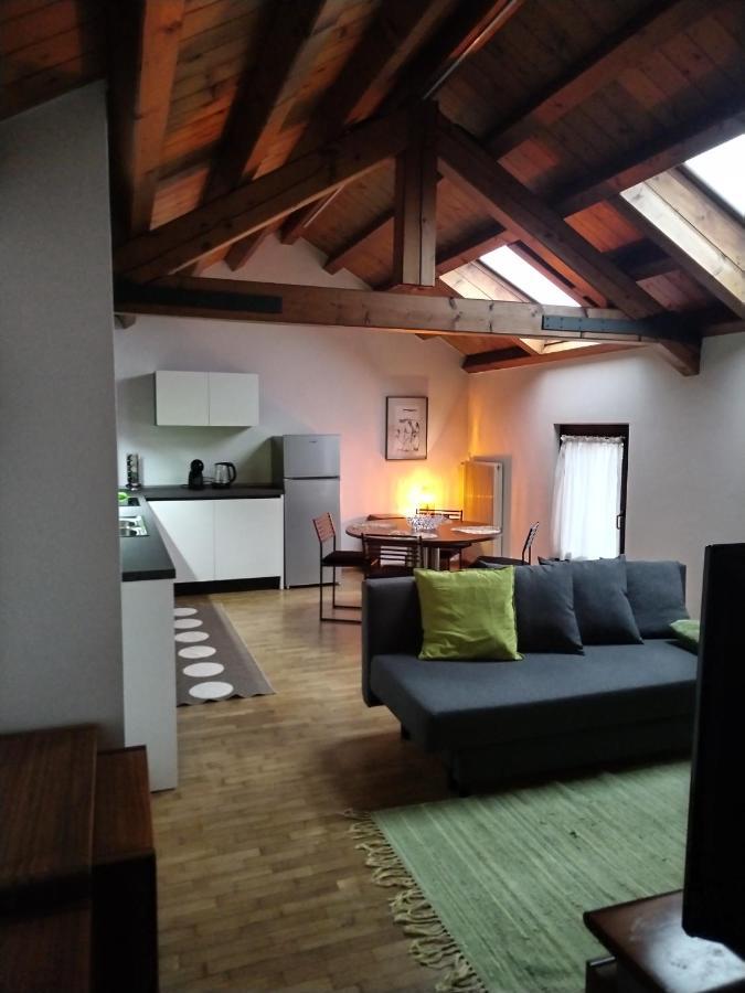 Il Vicolo_Carinissimo Appartamento In Centro Storico, Zona Giorno Mansardata Belluno Luaran gambar
